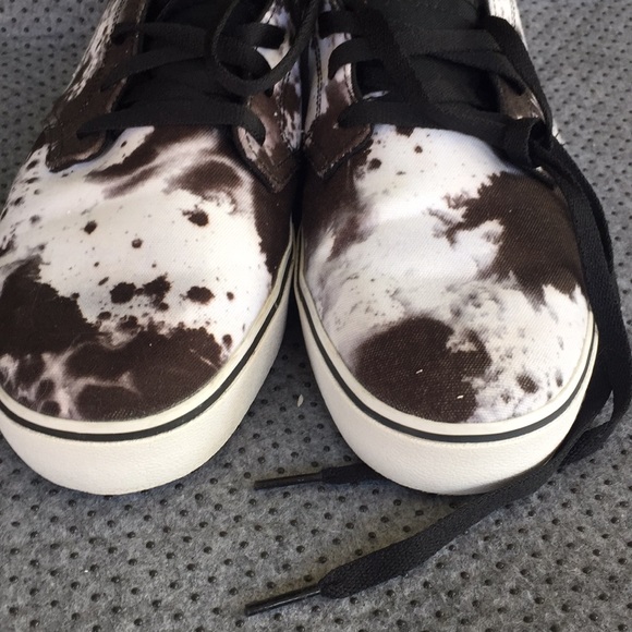 Nike size 101/2 black / brown / white - Picture 5 of 6